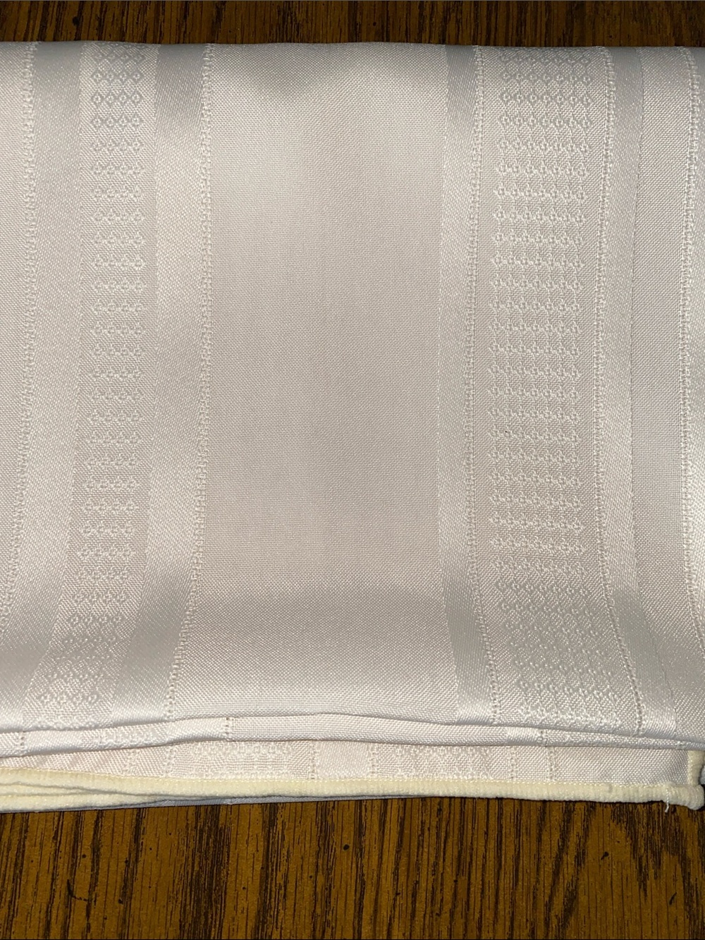 Vintage MCM table cloth cotton elegant pattern creamy white - Unbranded no tags